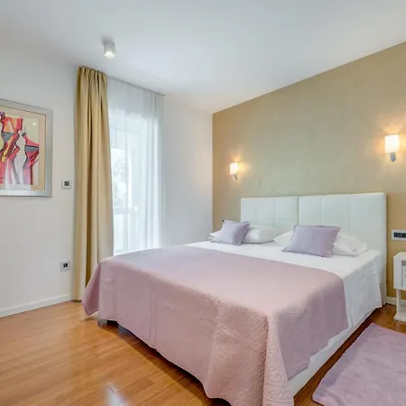 Rex Exclusive Spalato