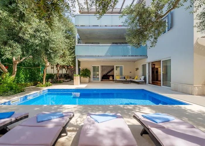 Rex Exclusive Lejlighed