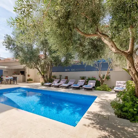 Rex Exclusive アパート スプリト